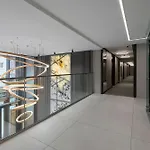 Elegant & Bright Janosika In With Parking By Renters *