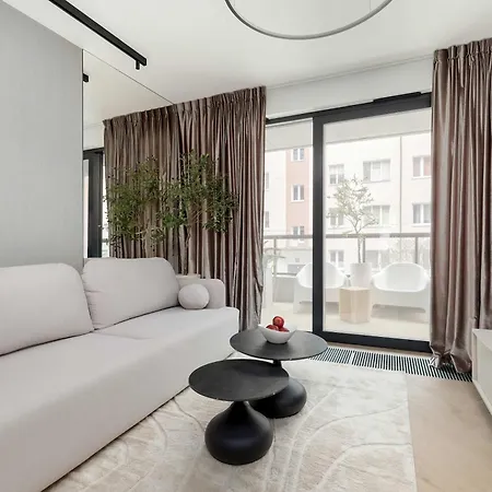 Appartement Elegant & Bright Janosika In With Parking By Renters *