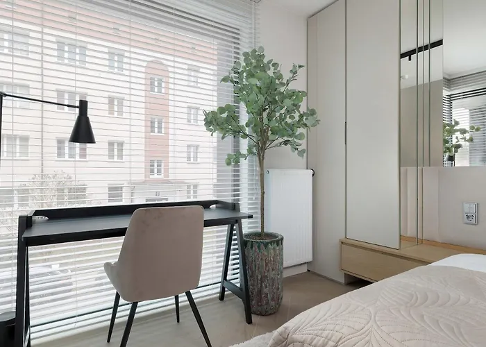 Elegant & Bright Janosika In With Parking By Renters Szczecin