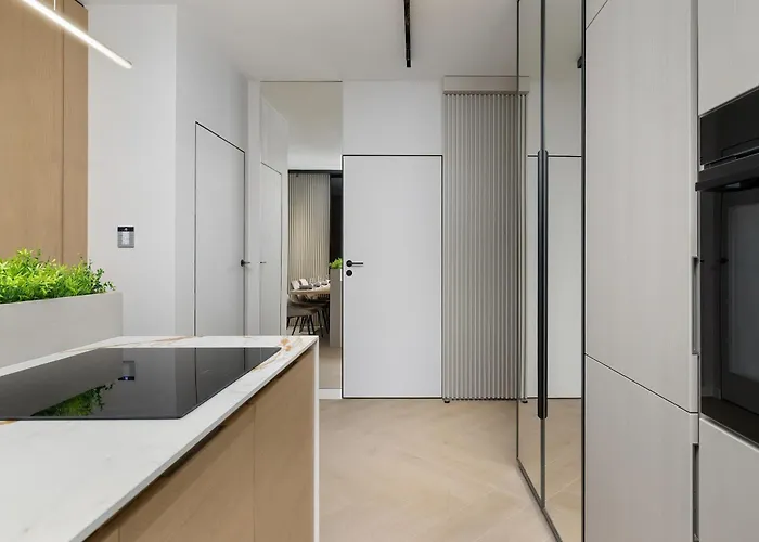 Elegant & Bright Janosika In With Parking By Renters Appartement Szczecin