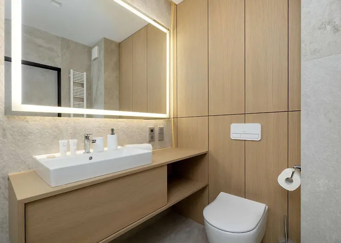 Elegant & Bright Janosika In With Parking By Renters Appartement Szczecin