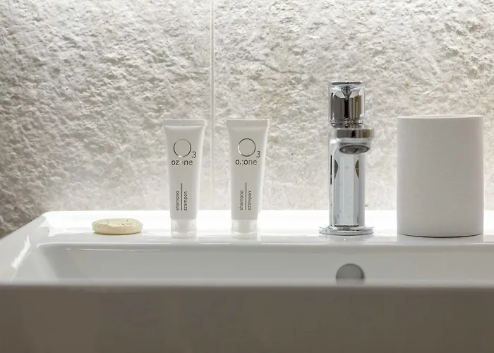 Elegant & Bright Janosika In With Parking By Renters 公寓 *